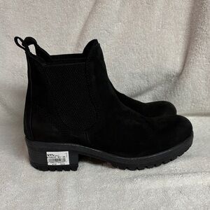 Miz Mooz Elegant Black Ankle Boots